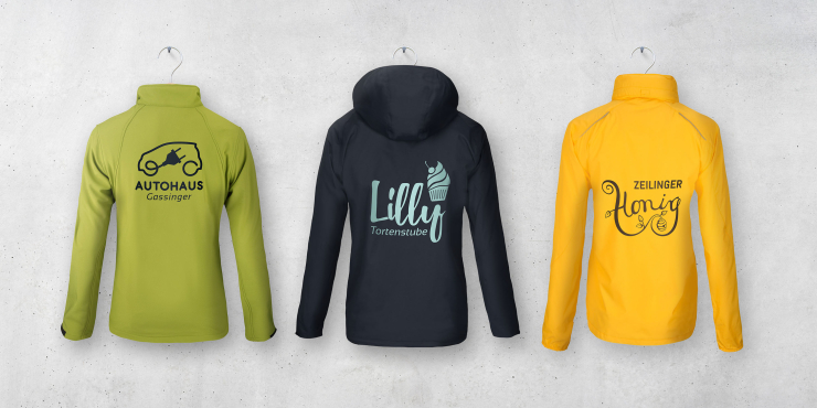 Diverse Jacken in verschiednen Farben und individuellem Druck
