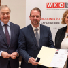 v.l.n.r.: Dr. Christian Moser | Vizepräsident Institutsvorstands-Vorsitzender KommR; Stefan Just | druck.at; Ing. Katja Erhart-Viertlmayr, MBA | Obfrau der Fachgruppe Druck NÖ (Fotocredit: © Doris Schwarz König | Abdruck honorarfrei)