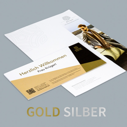 Briefpapier mit Gold- oder Silberfarbe