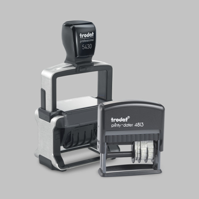 Datumstempel auf grauem Hintergrund