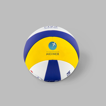 Individuell bedruckter Volleyball Übersicht auf grauem Hintergrund