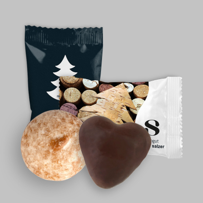 Individuell bedruckte Verpackungen für Lebkuchen vor grauem Hintergrund