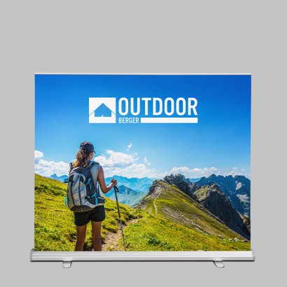 Roll up 160x200 vor grauer Fläche