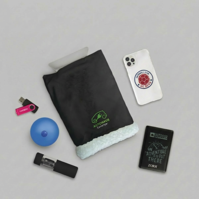 Diverse bedruckte und gravierte Technikartikel