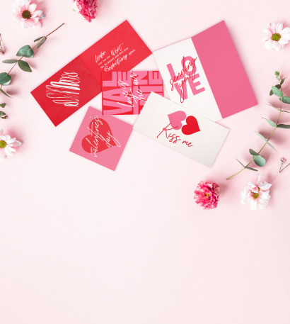 Verschiedene bedruckte Valentinstagskarten
