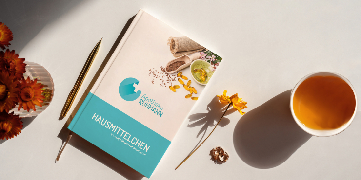 Hardcover Notizbuch auf einem Tisch