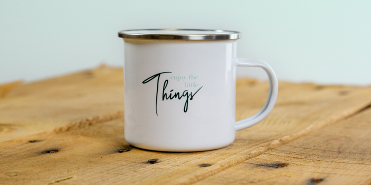 bedruckte Emailletasse