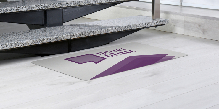 Fotorealistische-Fussmatte bei Büroeingang-Fussmatte_003