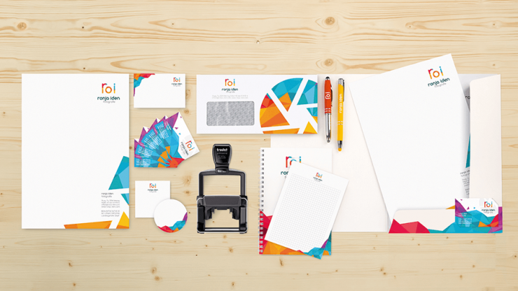 Verschiedene Drucksorten für das Organisieren und Ordnen im Büro