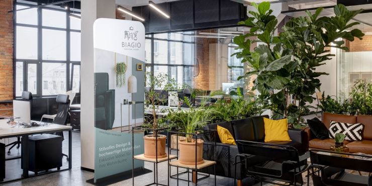 Premium Zipper Displays in einem Büroraum