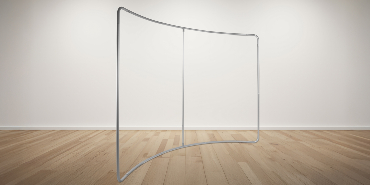 Leersystem der Zipper Banner Wand gebogen