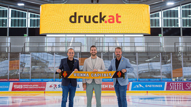 v.l.n.r.: Gerhard Patek | Geschäftsführer, druck.at; Patrick Wondra | Geschäftsführer, Vienna Capitals; Stefan Just | Commercial Director, druck.at